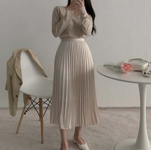 pleated cream ivory color long skirt